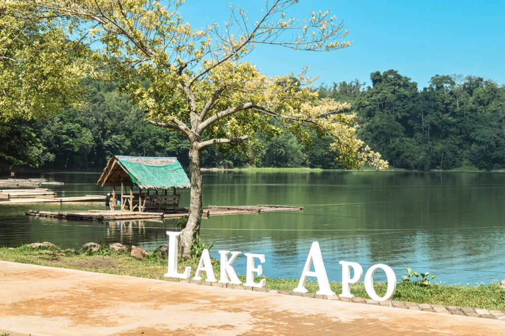 lake-apo-valencia